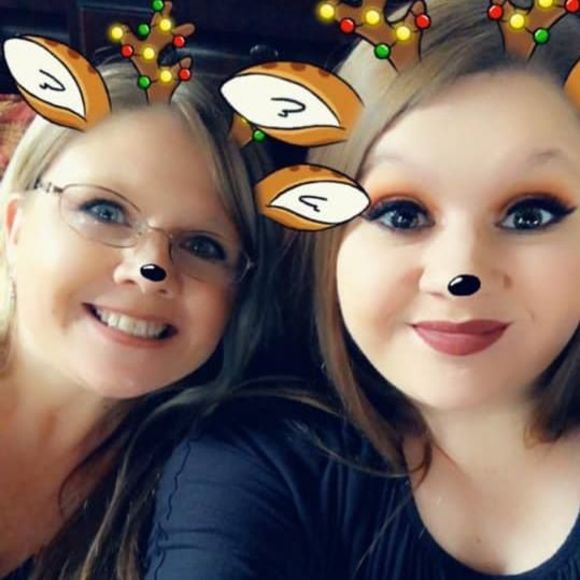 Meet your Posher, Lisa - Picture 1 of 1